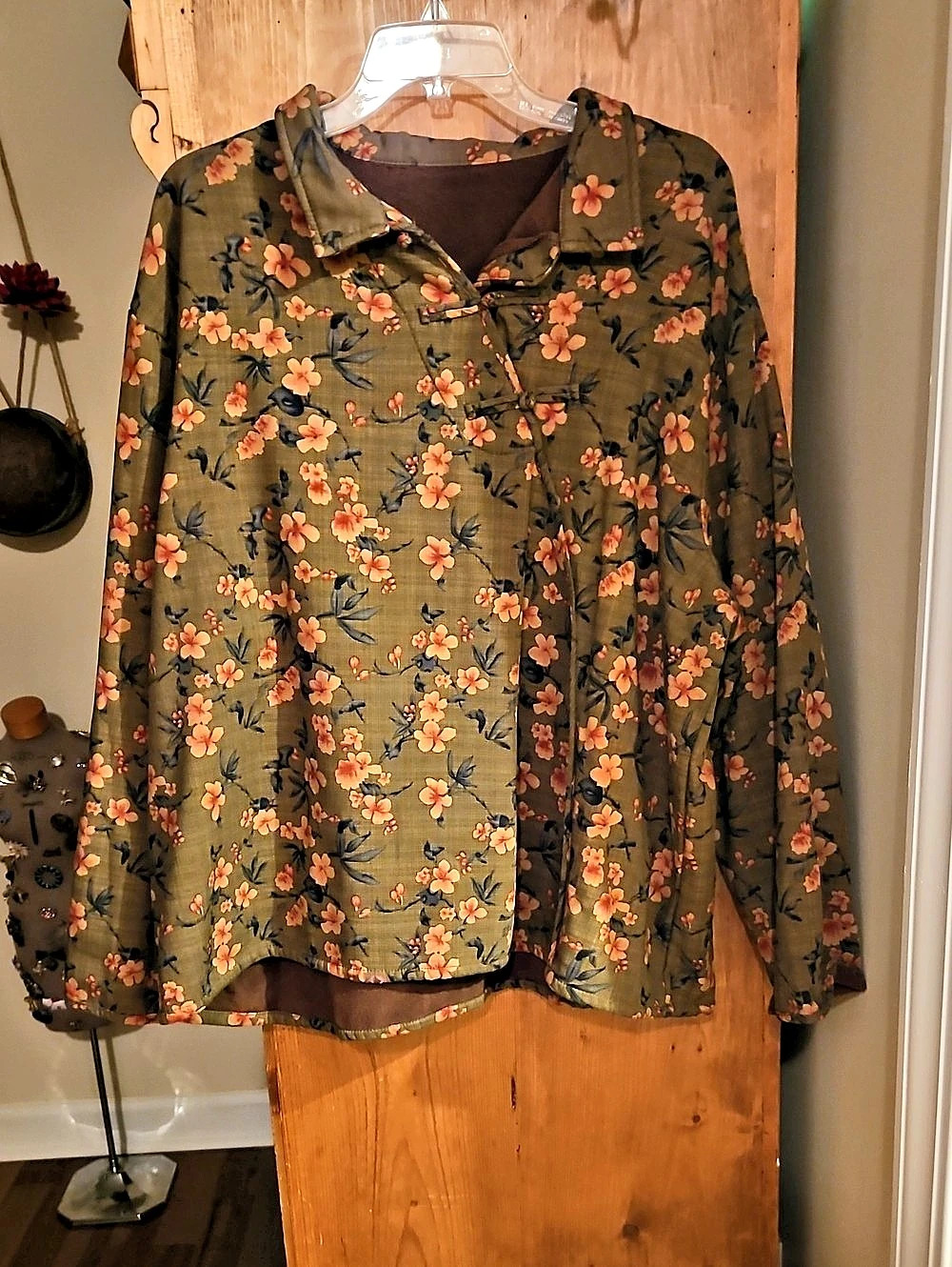 Floral Jacket in Green & Brown Size 4XL